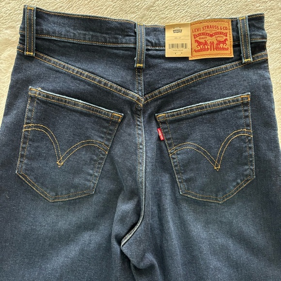Levi's Ribcage Straight Ankle Button Fly Jeans--Sz 28 - Picture 12 of 16